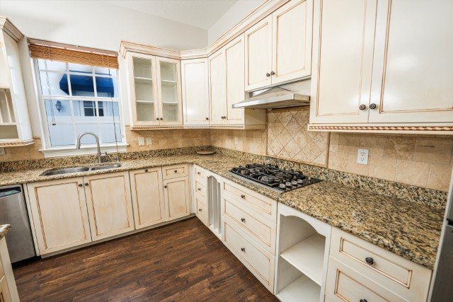 Four Bedroom Pool Home In S. Tampa property image