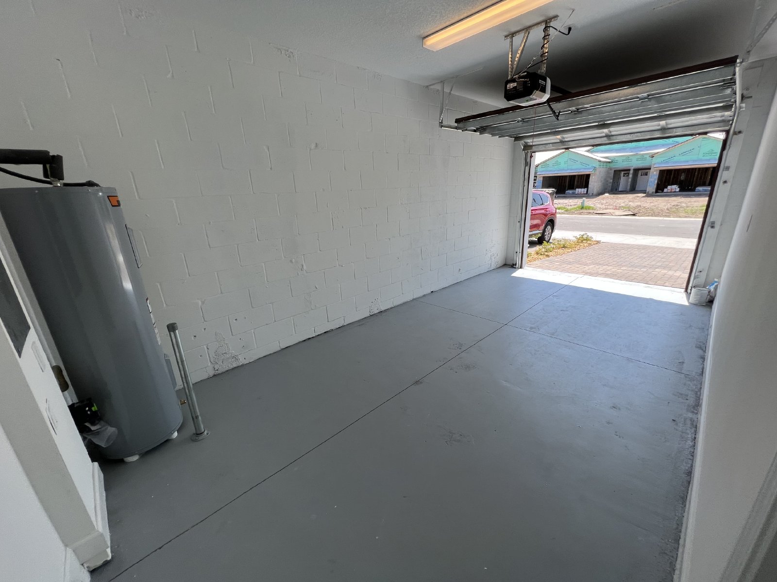 Brand New 3 Bed, 2 Bath, 1 Car Garage Villa In Angeline property image