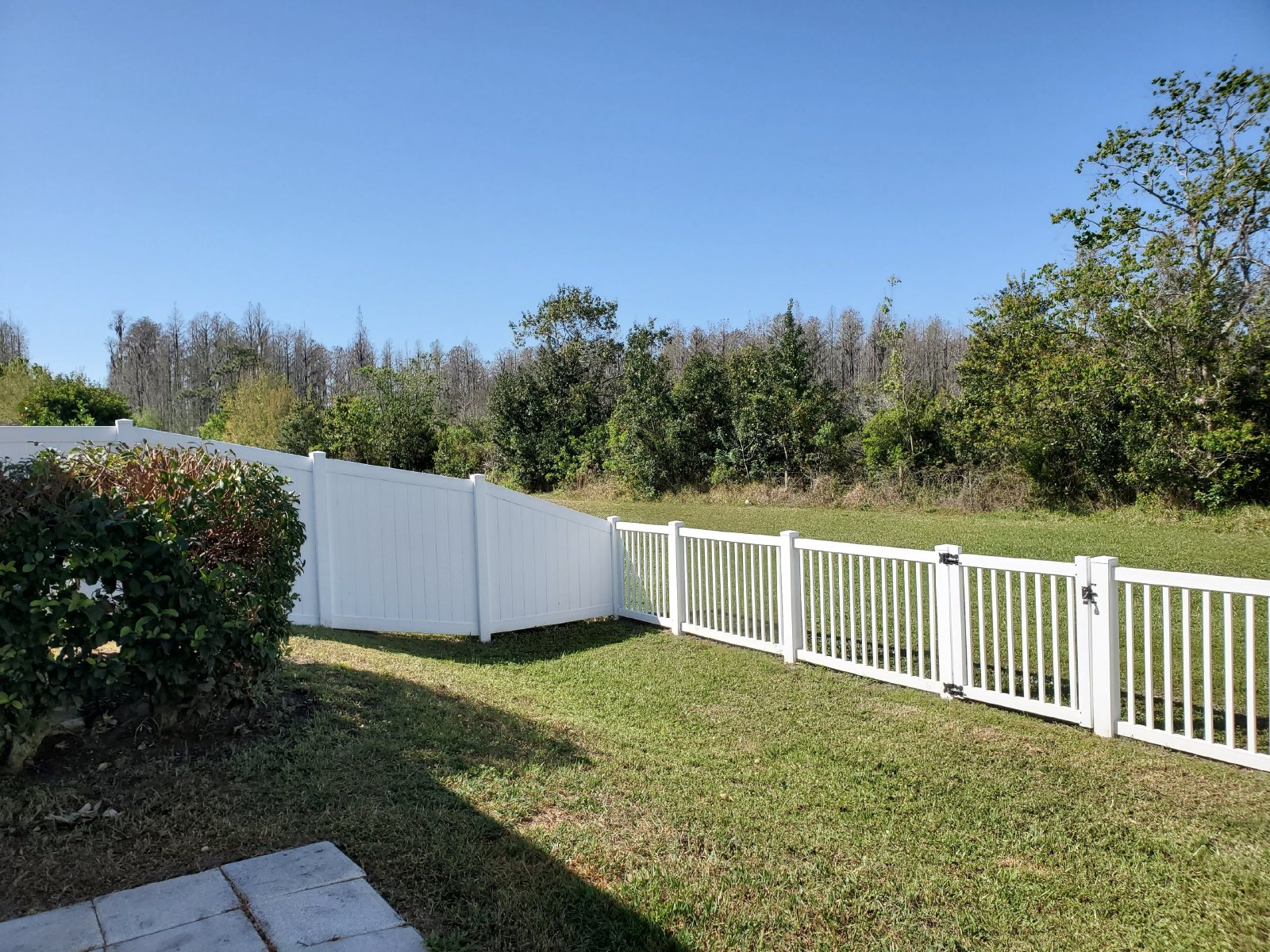 3 Bedroom, 2 Bath / ALL TILE FLOORING / FRESH INTERIOR PAINT! property image