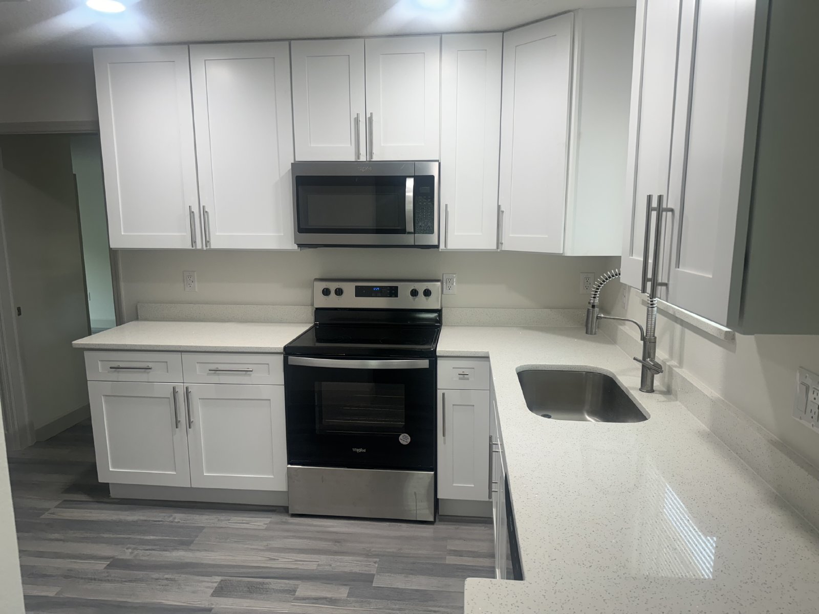 Charming 3 Bedroom, 3 Bath Duplex Utilities Included property image