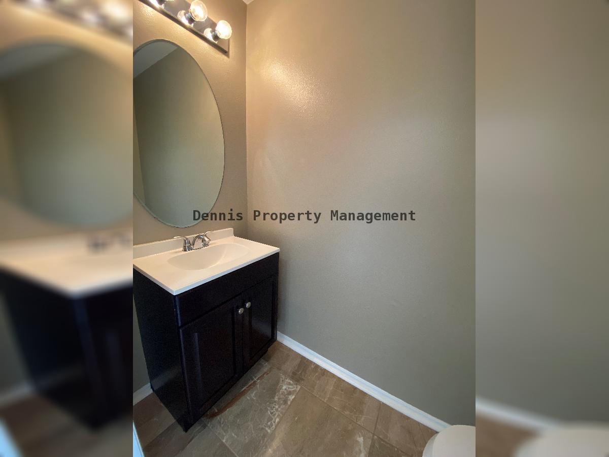 Ashley Pines, Large 4 Bed, 2.5 Bath property image