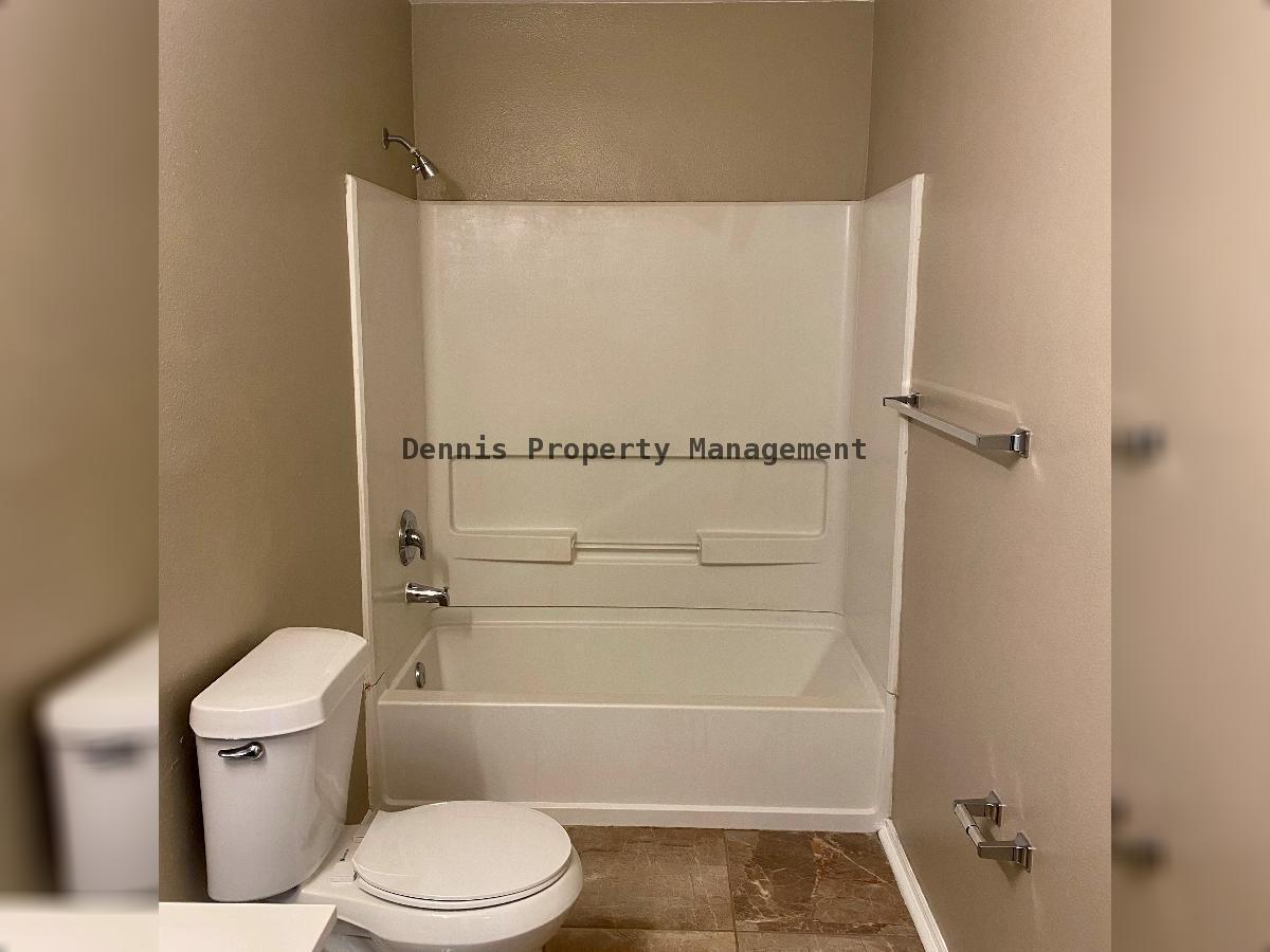 Ashley Pines, Large 4 Bed, 2.5 Bath property image