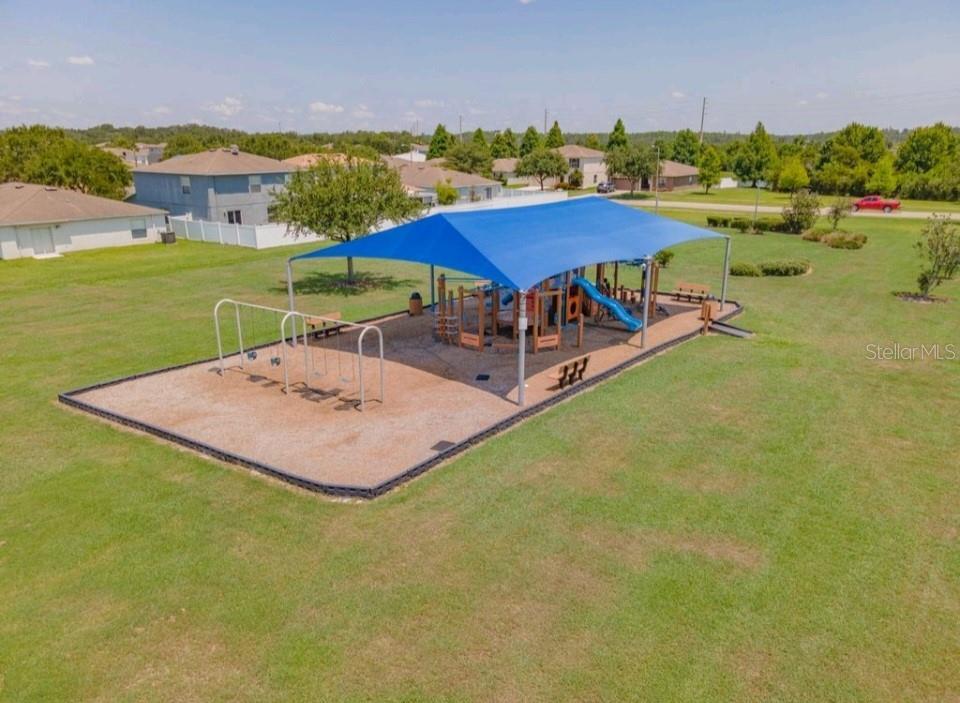 Ashley Pines, Large 4 Bed, 2.5 Bath property image