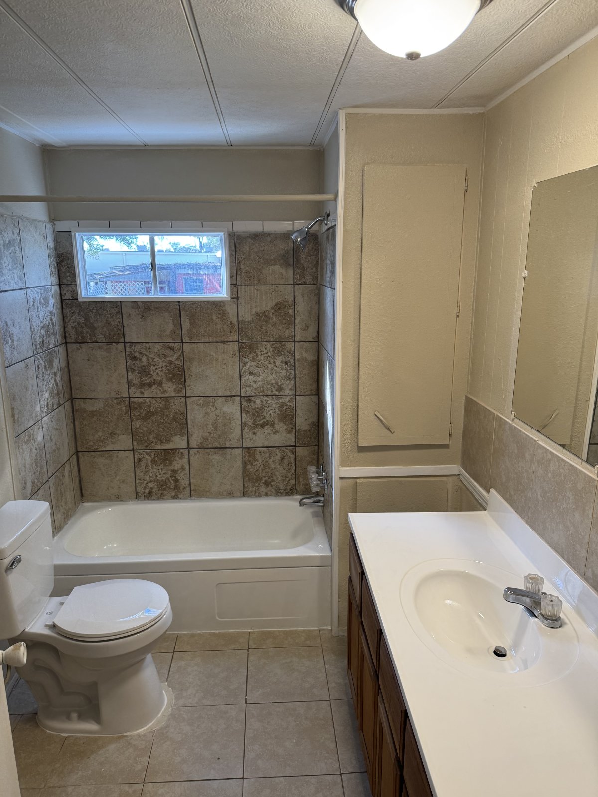 Charming Renovated 1 Bedroom 1 Bath Mobile Home property image