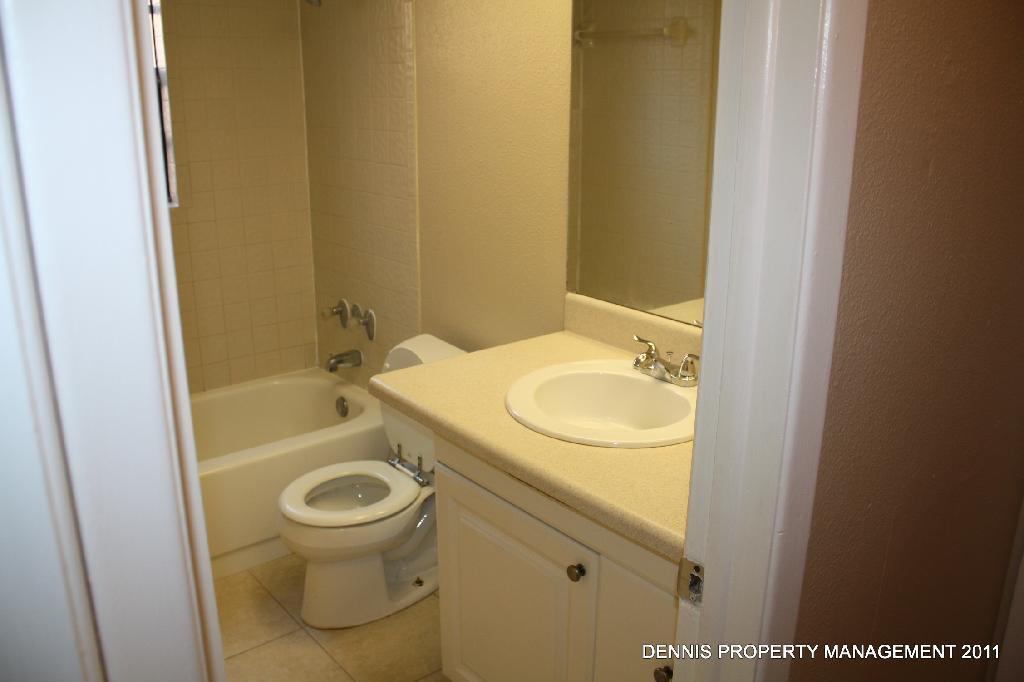 1211 Foxwood Drive, Lutz, Three Bedroom Home, Cute House property image