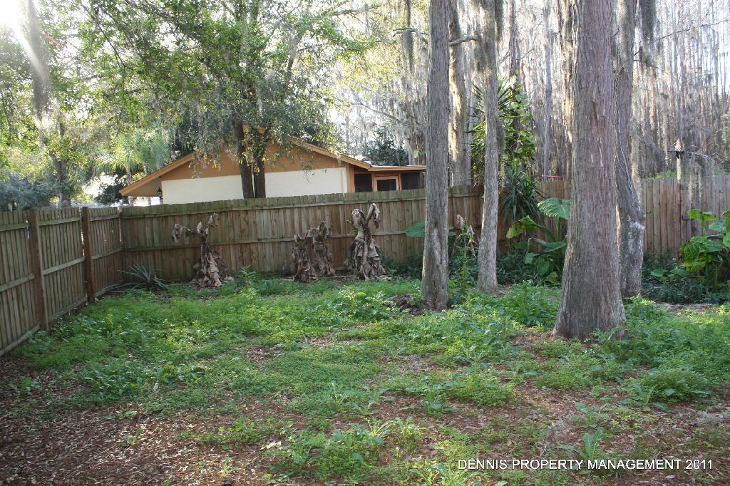 1211 Foxwood Drive, Lutz, Three Bedroom Home, Cute House property image