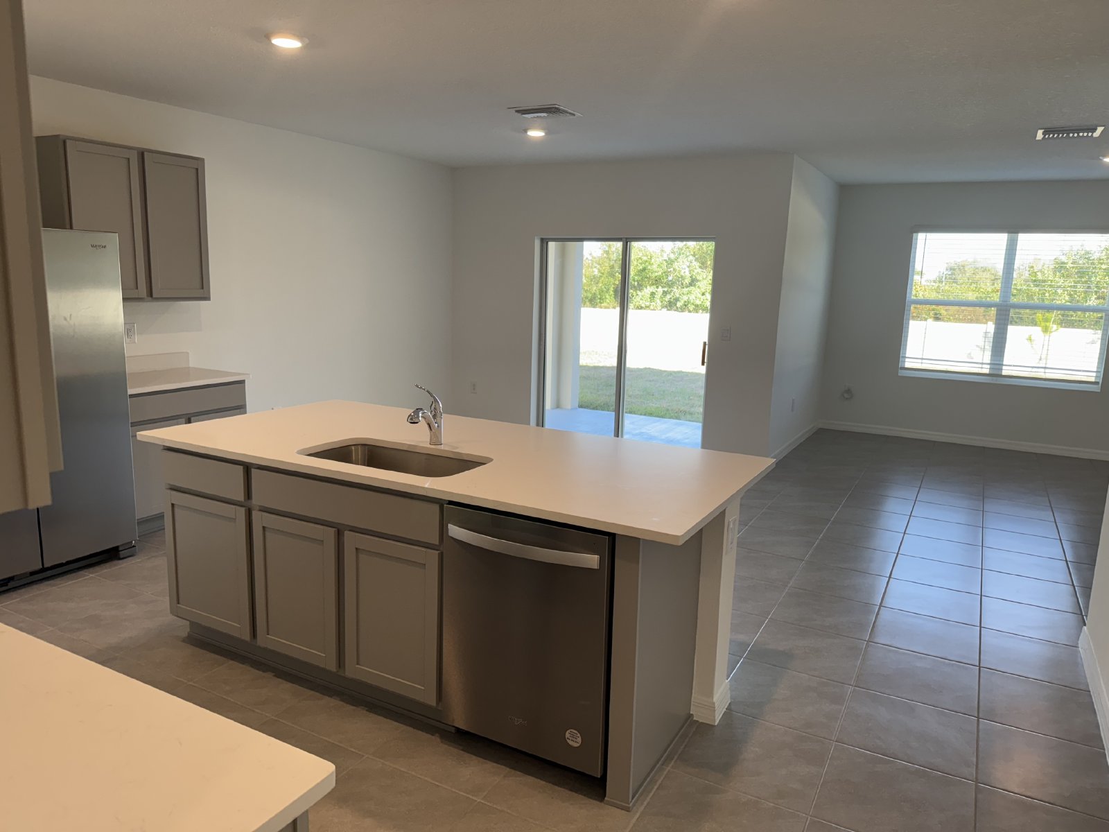 Gorgeous Never Lived In 4 Bed 2 Bath Home in Deerbrook property image