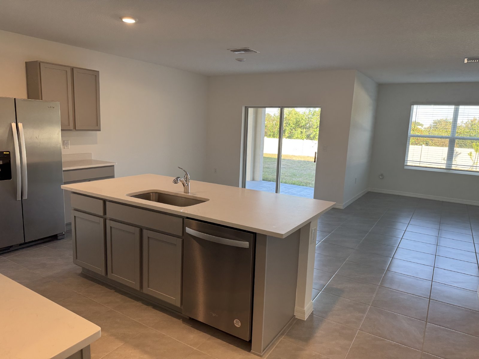 Gorgeous Never Lived In 4 Bed 2 Bath Home in Deerbrook property image