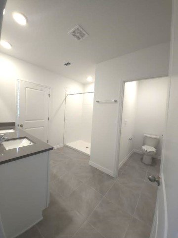 NEW!! 5 Bedroom, 3 Bath In Two Rivers! property image