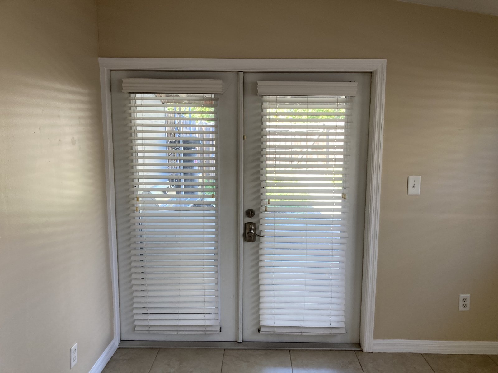 Tangerine Ave 5609 1/2 property image