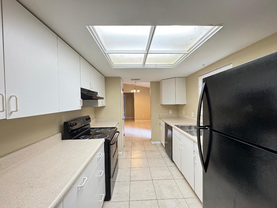 1211 Foxwood Drive, Lutz, Three Bedroom Home, Cute House property image