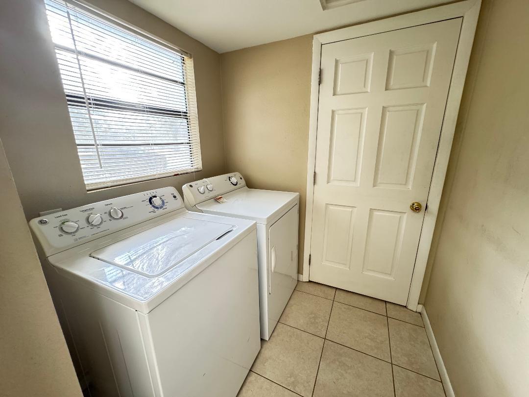 1211 Foxwood Drive, Lutz, Three Bedroom Home, Cute House property image