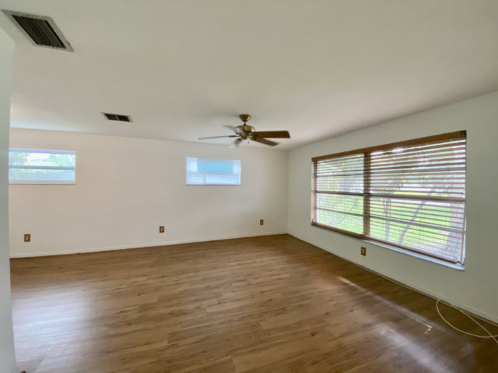 Adorable 2/2 In Clearwater Just 5 Miles To Clearwater Beach! property image