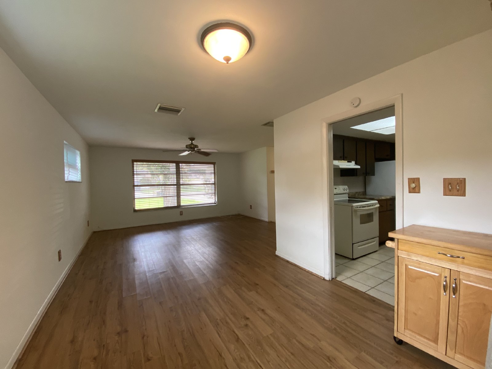 Adorable 2/2 In Clearwater Just 5 Miles To Clearwater Beach! property image