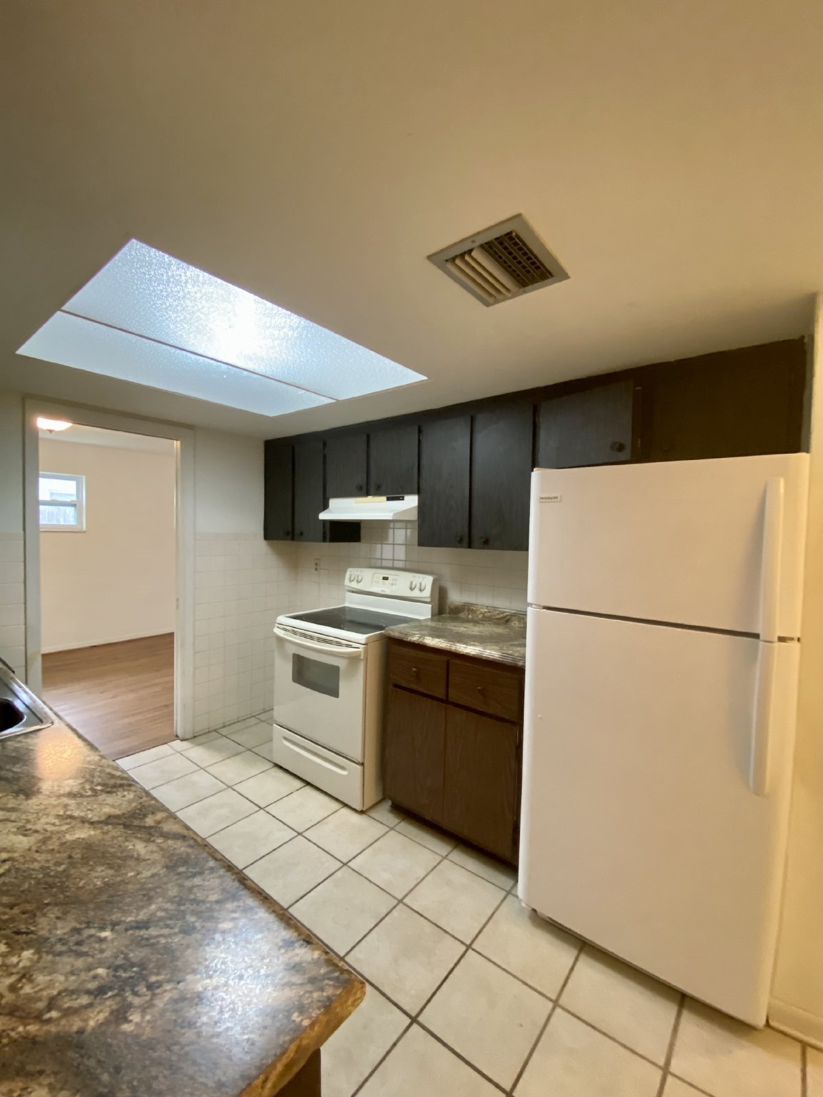 Adorable 2/2 In Clearwater Just 5 Miles To Clearwater Beach! property image