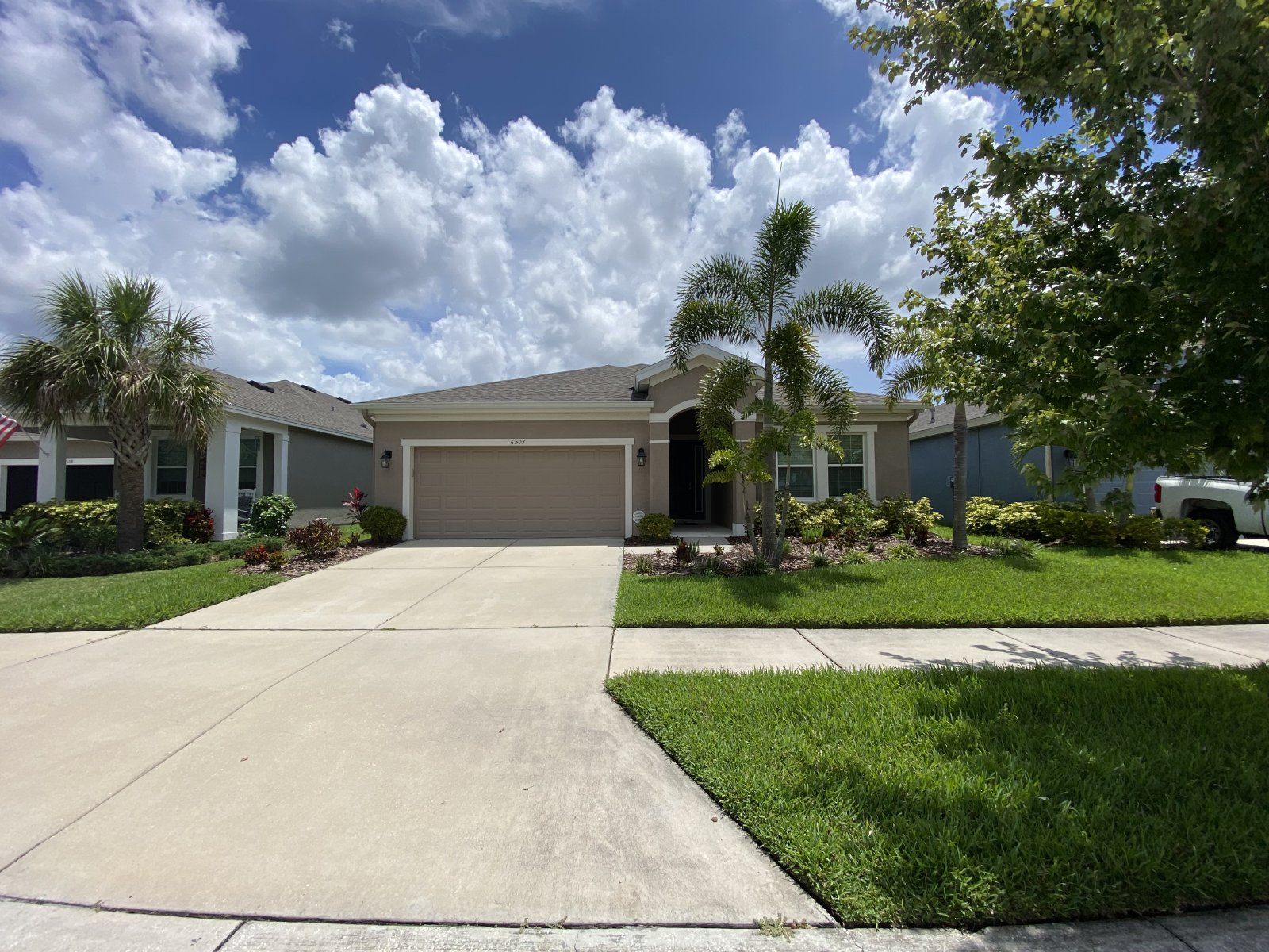 Gorgeous 4/2 In Desirable Location property image