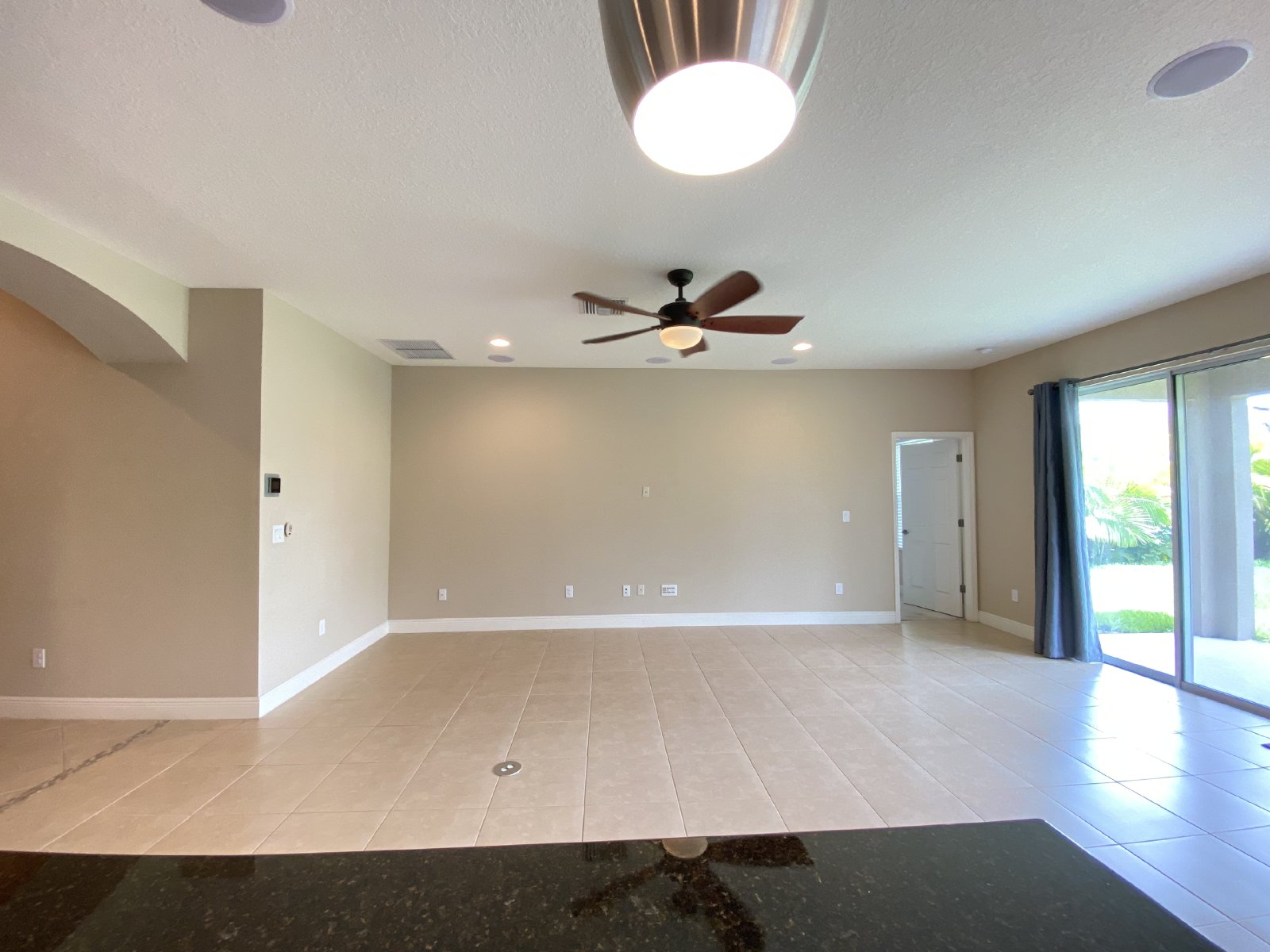 Gorgeous 4/2 In Desirable Location property image