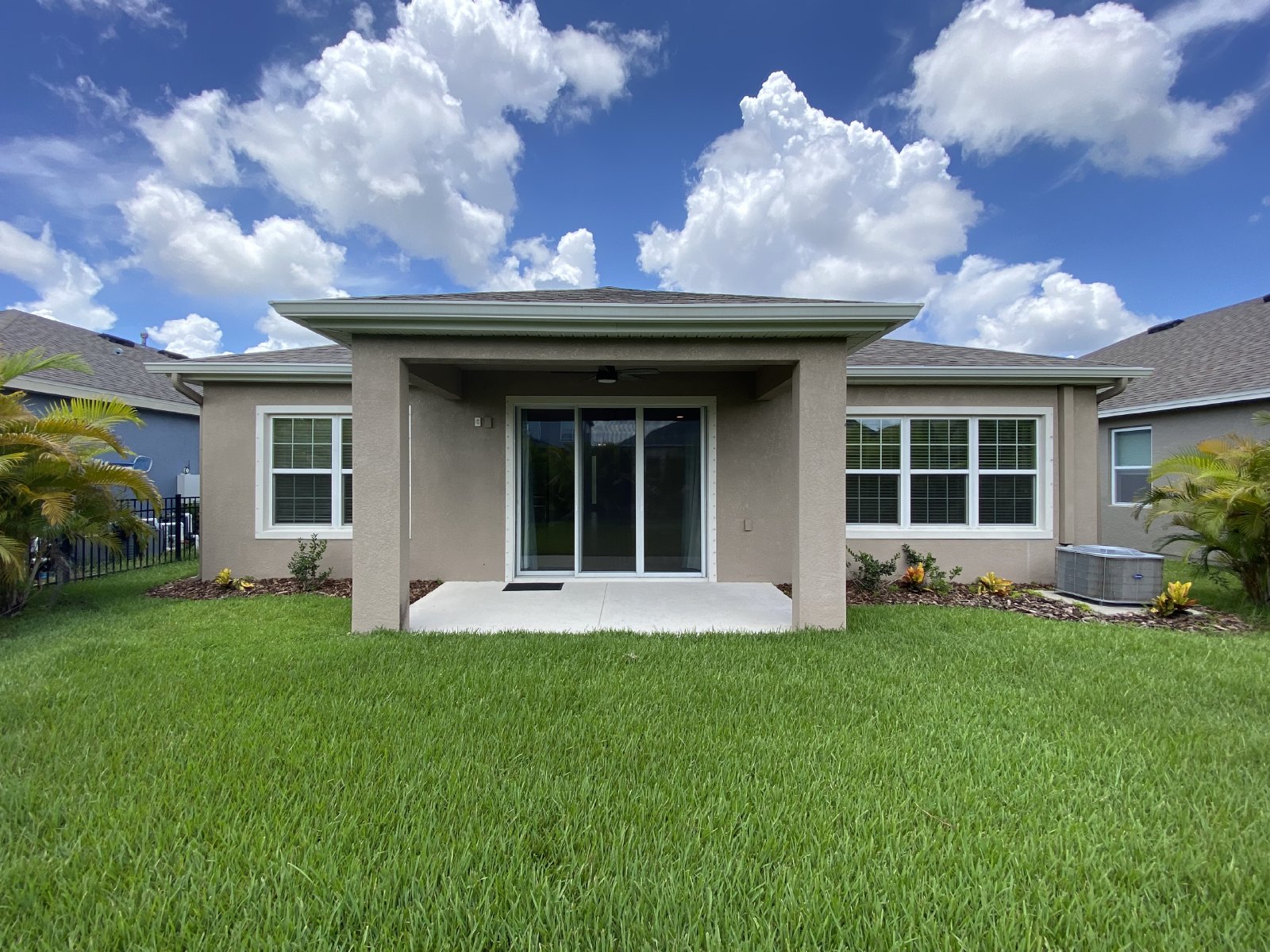 Gorgeous 4/2 In Desirable Location property image