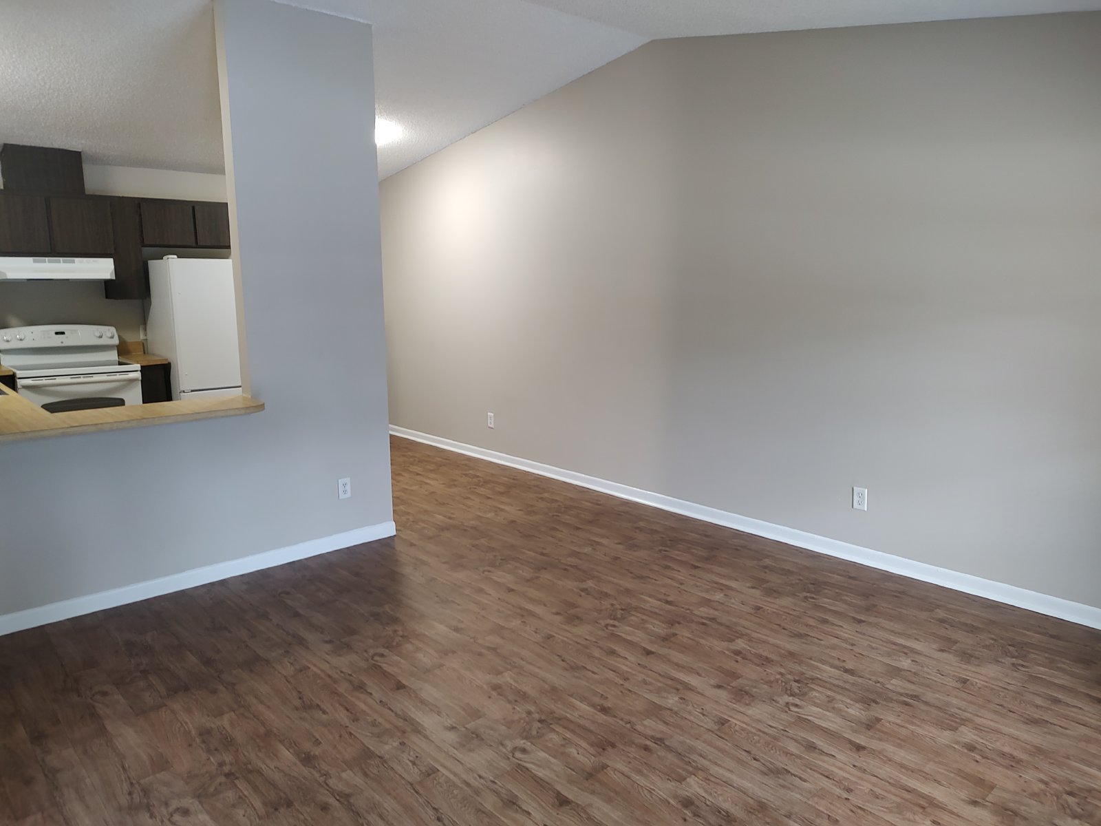 2/1 2nd Story Apt In Brooksville property image