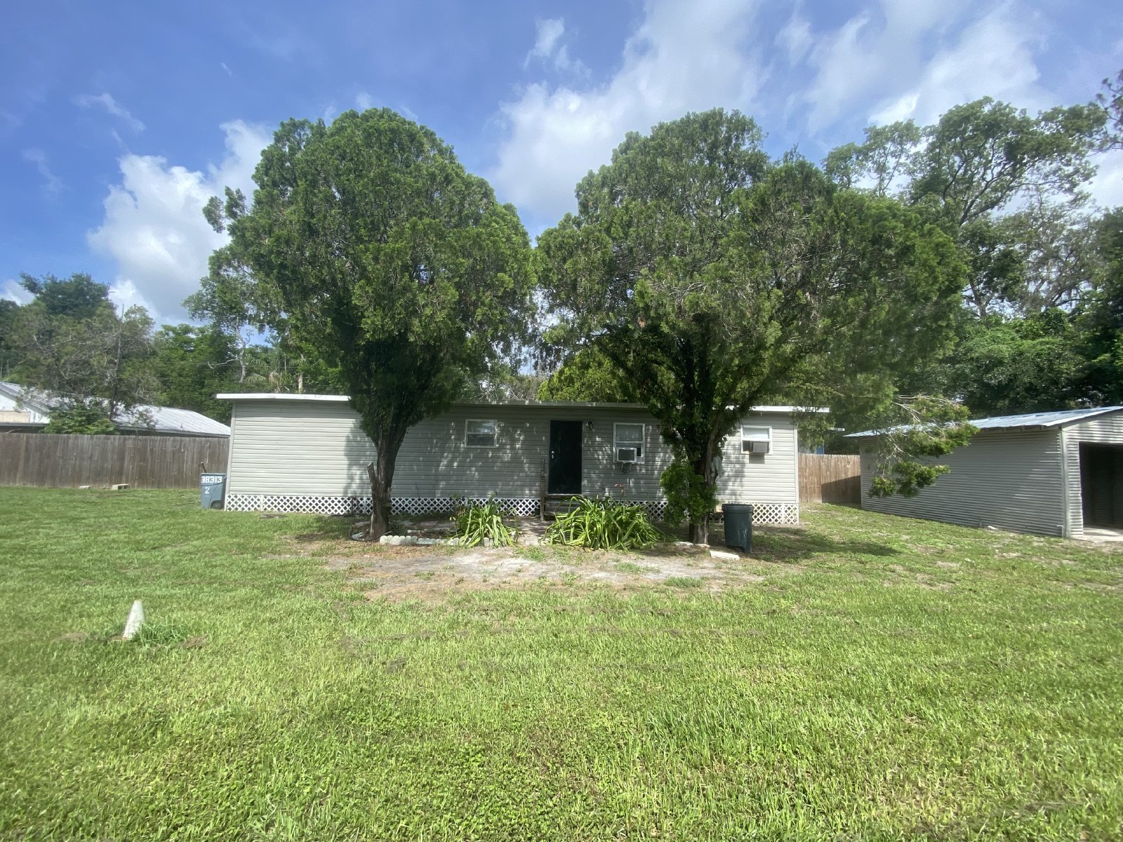 2 Bedroom, 1 Bathroom In Zephyrhills property image
