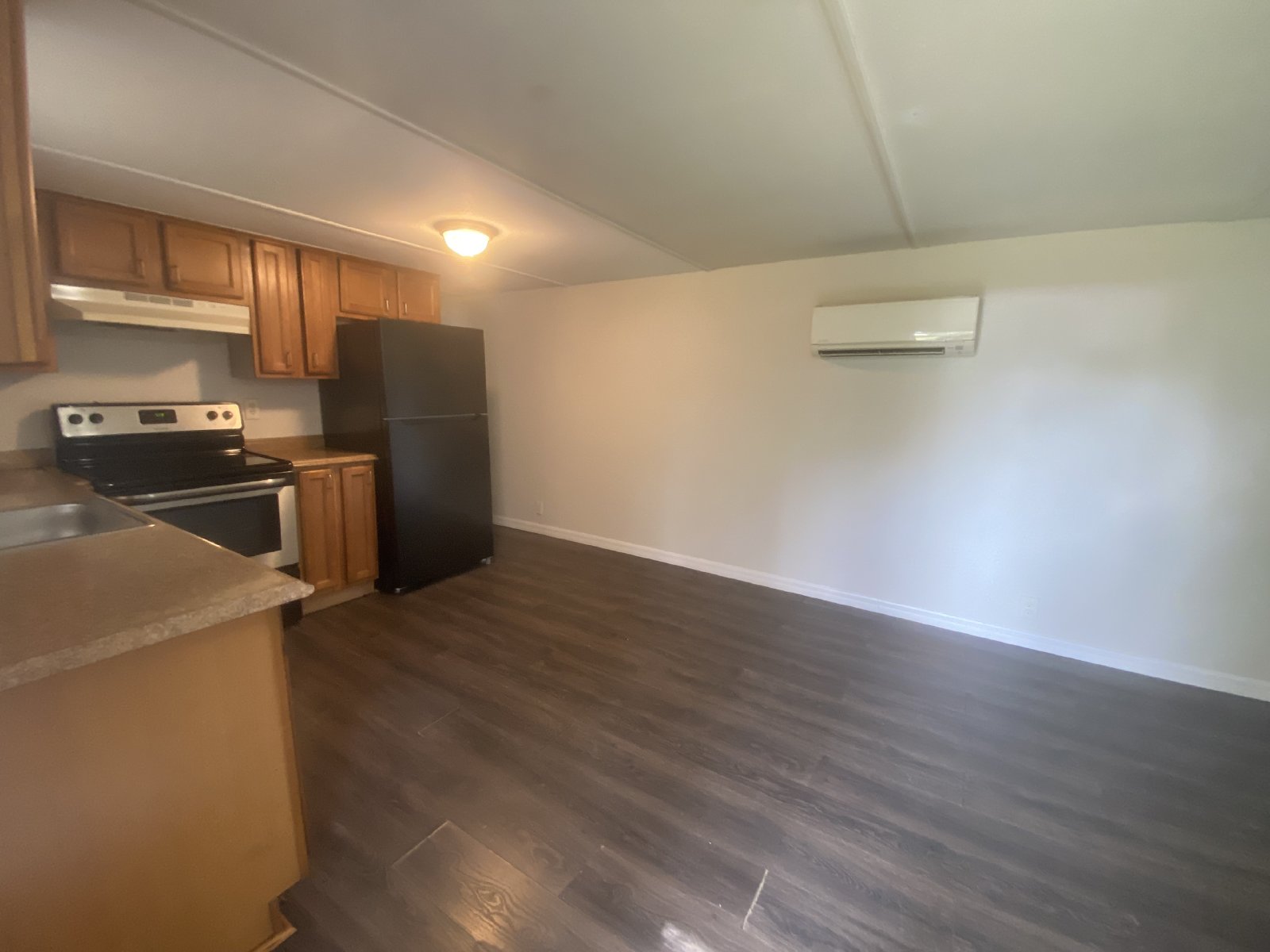 2 Bedroom, 1 Bathroom In Zephyrhills property image