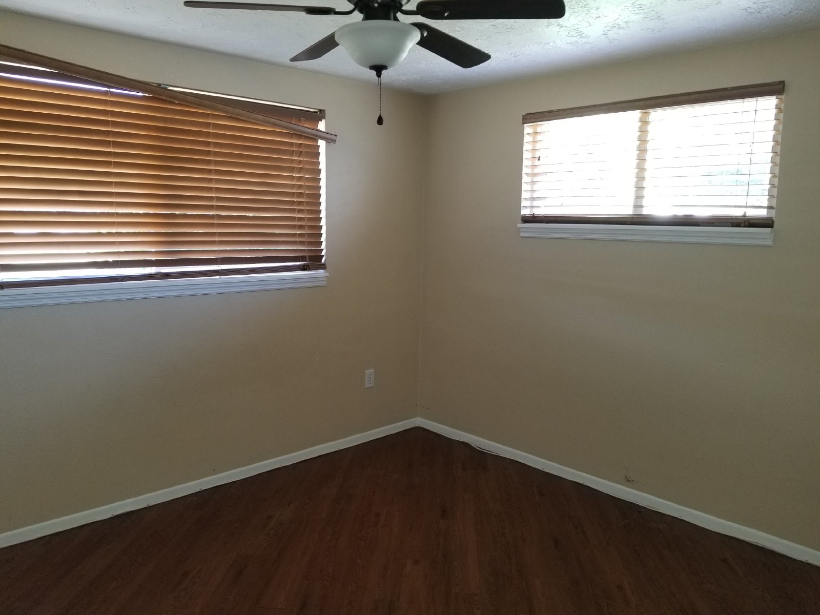 3 Bedroom In Aloha Gardens In Holiday! property image