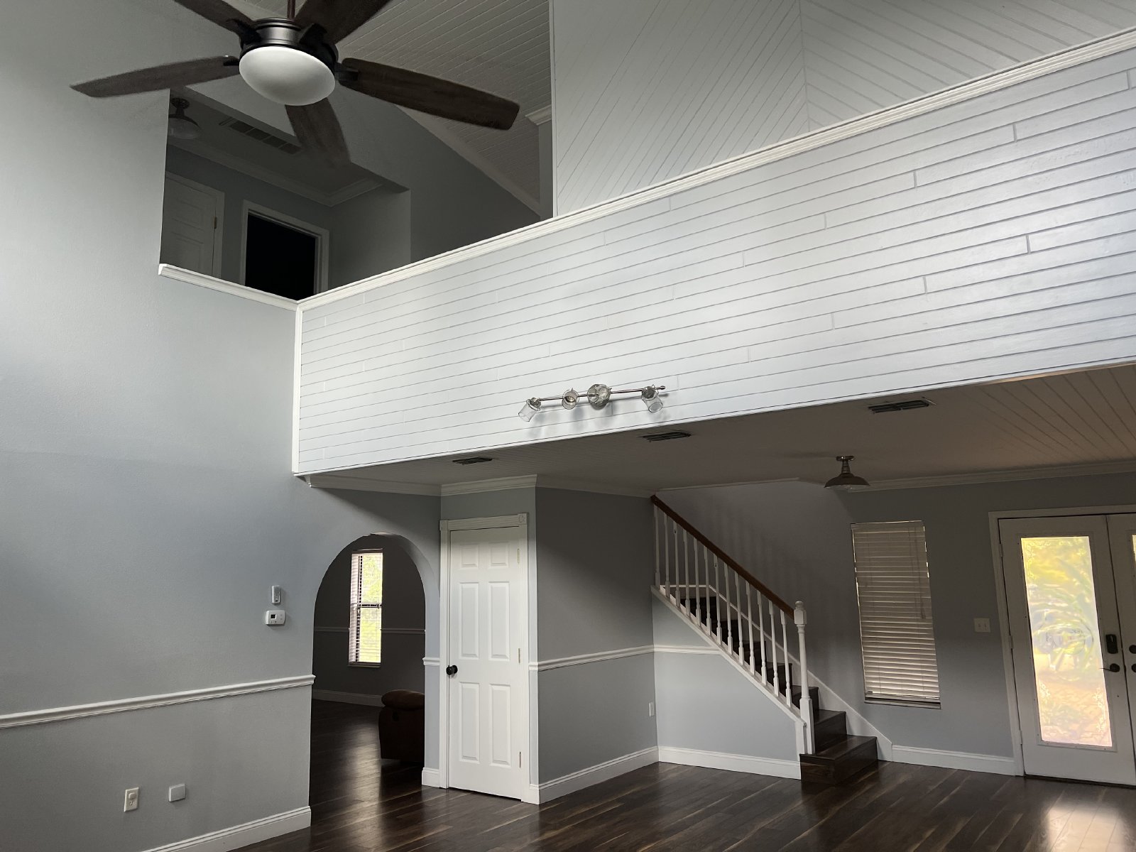 Gorgeous And Unique 5/2 Pool Home On A Very Large Lot! property image