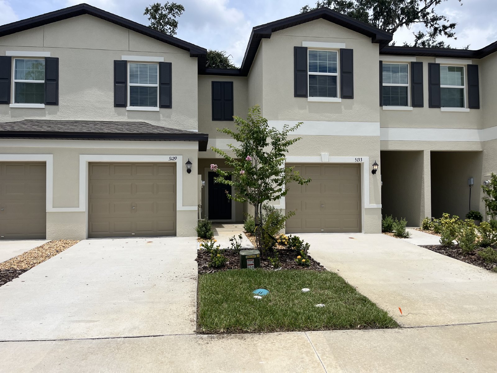 BEAUTIFUL 2 BR 2.5 BATH TOWNHOME READY NOW! property image