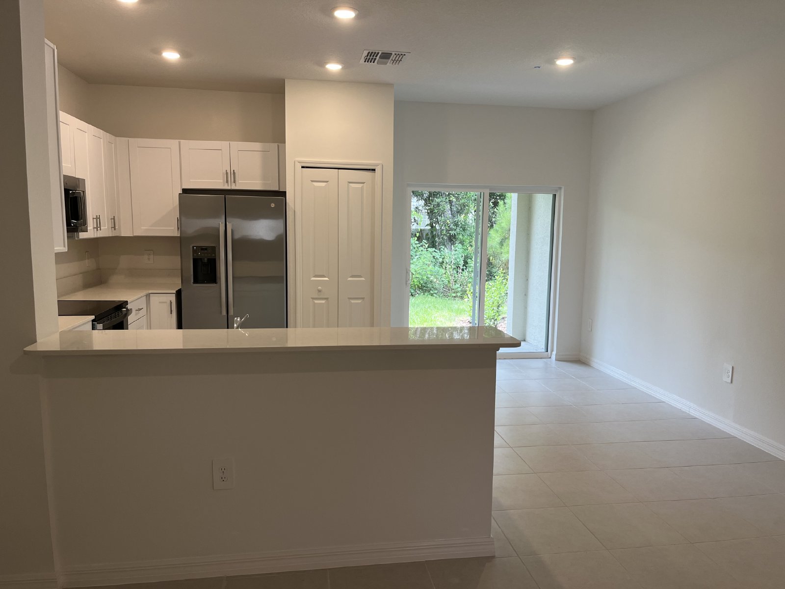 BEAUTIFUL 2 BR 2.5 BATH TOWNHOME READY NOW! property image