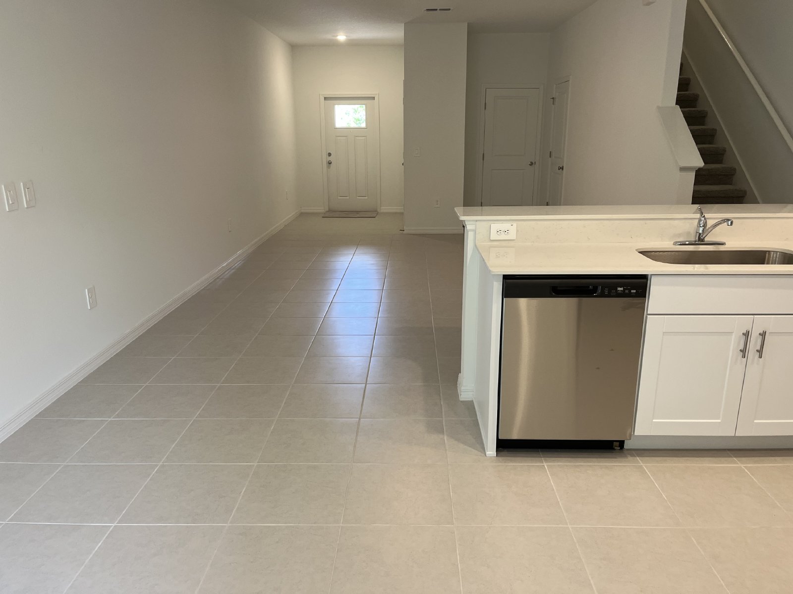 BEAUTIFUL 2 BR 2.5 BATH TOWNHOME READY NOW! property image