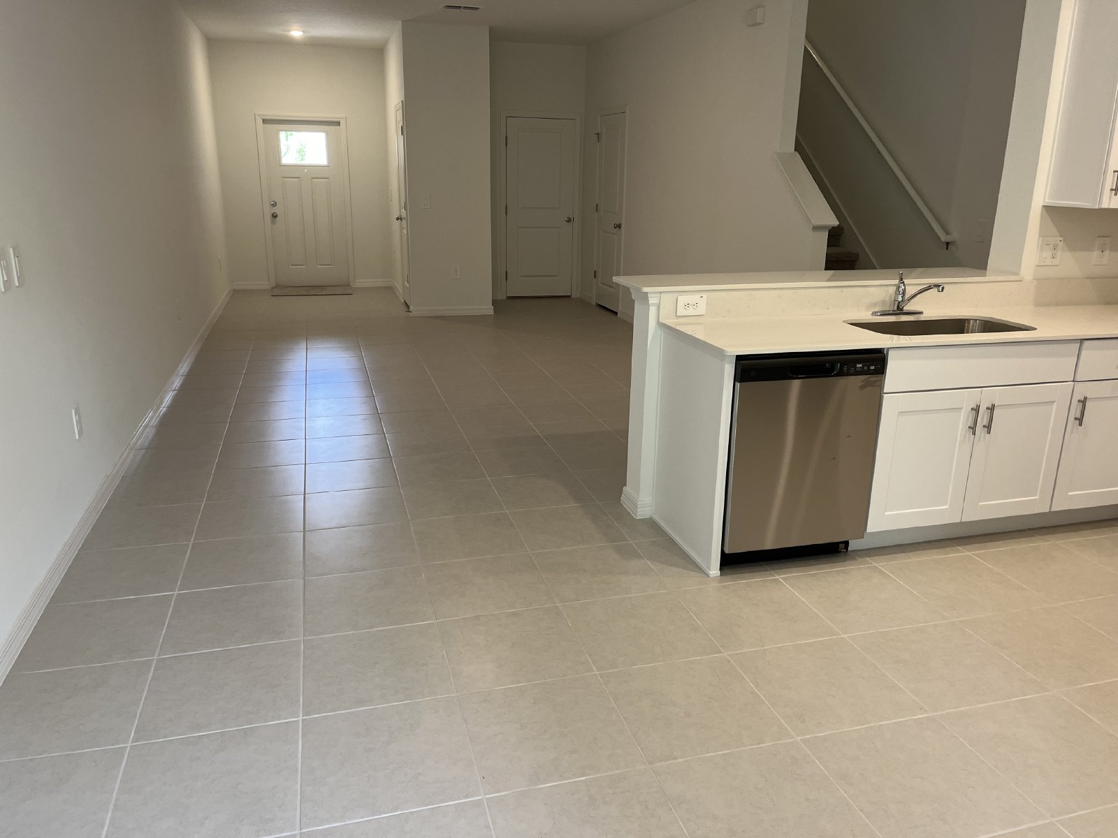 BEAUTIFUL 2 BR 2.5 BATH TOWNHOME READY NOW! property image