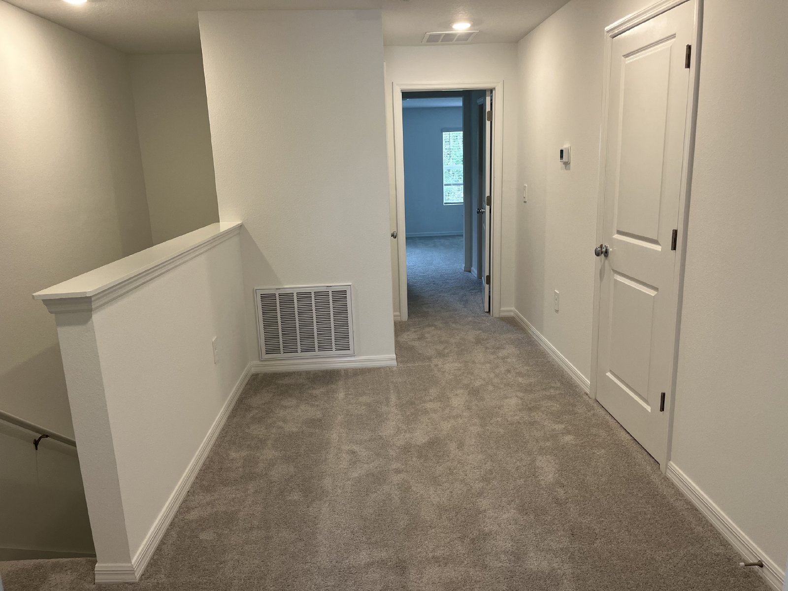 BEAUTIFUL 2 BR 2.5 BATH TOWNHOME READY NOW! property image