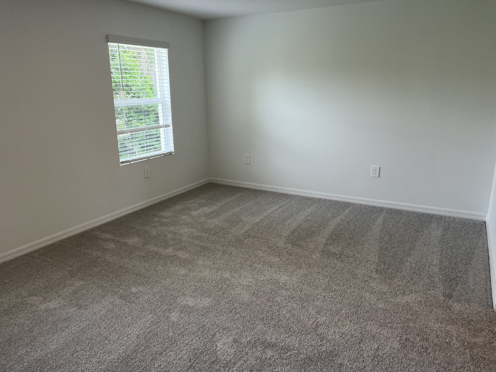 BEAUTIFUL 2 BR 2.5 BATH TOWNHOME READY NOW! property image