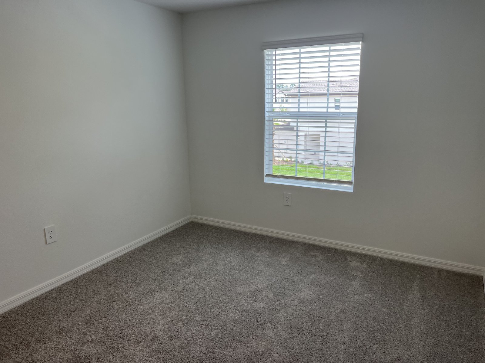 BEAUTIFUL 2 BR 2.5 BATH TOWNHOME READY NOW! property image