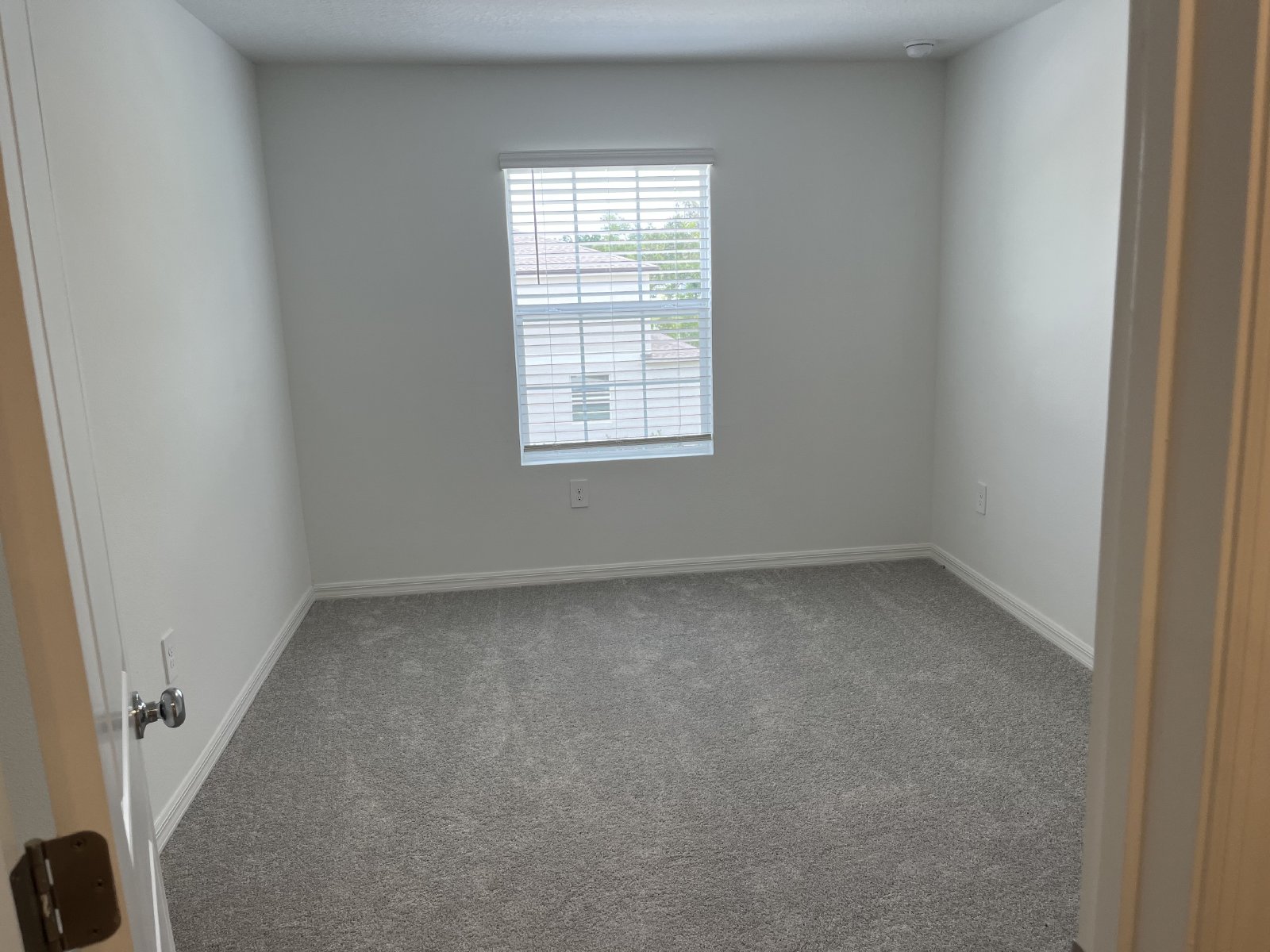 BEAUTIFUL 2 BR 2.5 BATH TOWNHOME READY NOW! property image