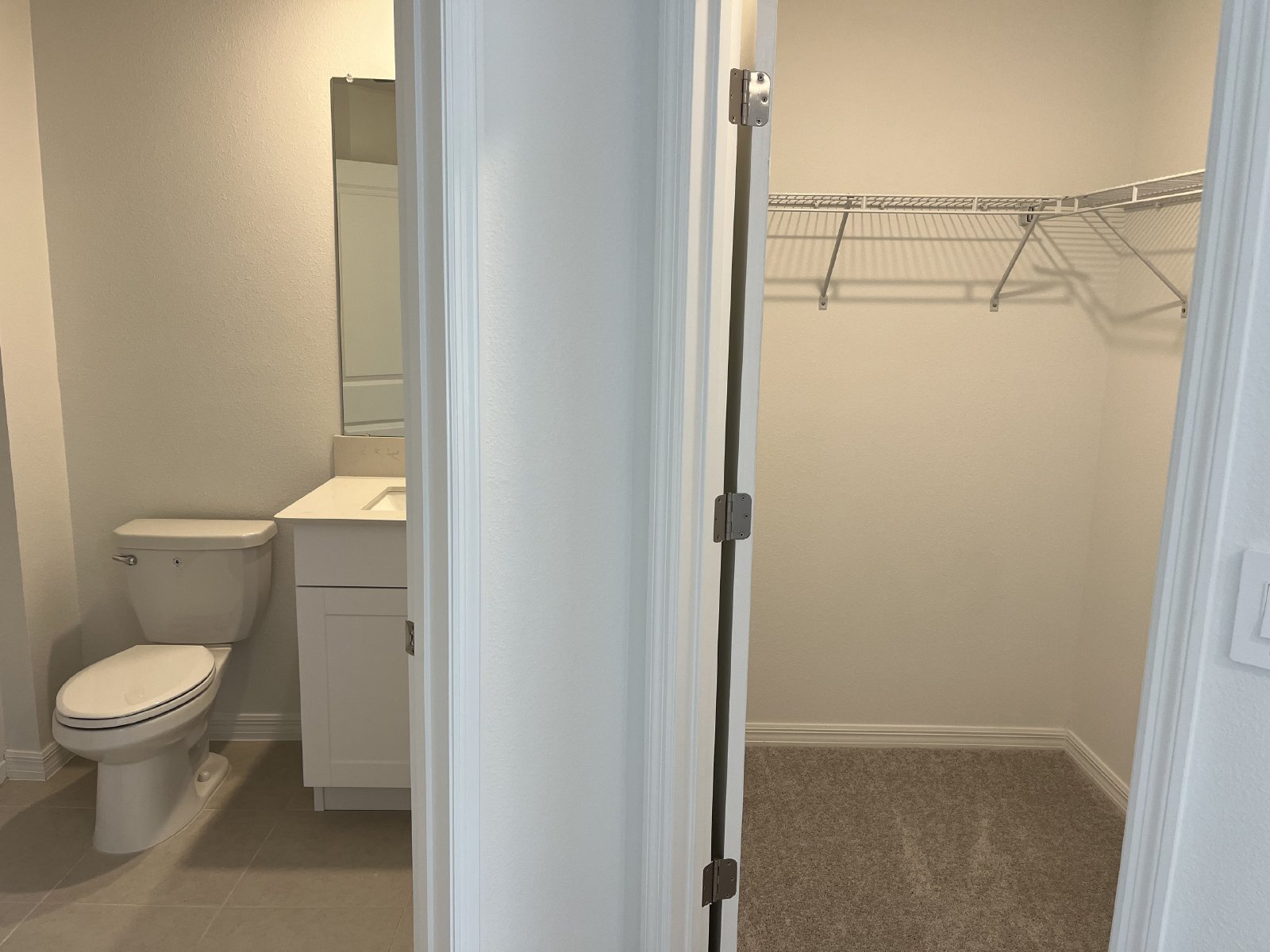 BEAUTIFUL 2 BR 2.5 BATH TOWNHOME READY NOW! property image