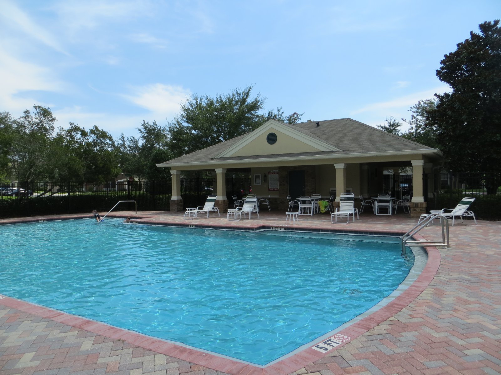 2/2.5 Rental Townhome In Gated Valhalla property image