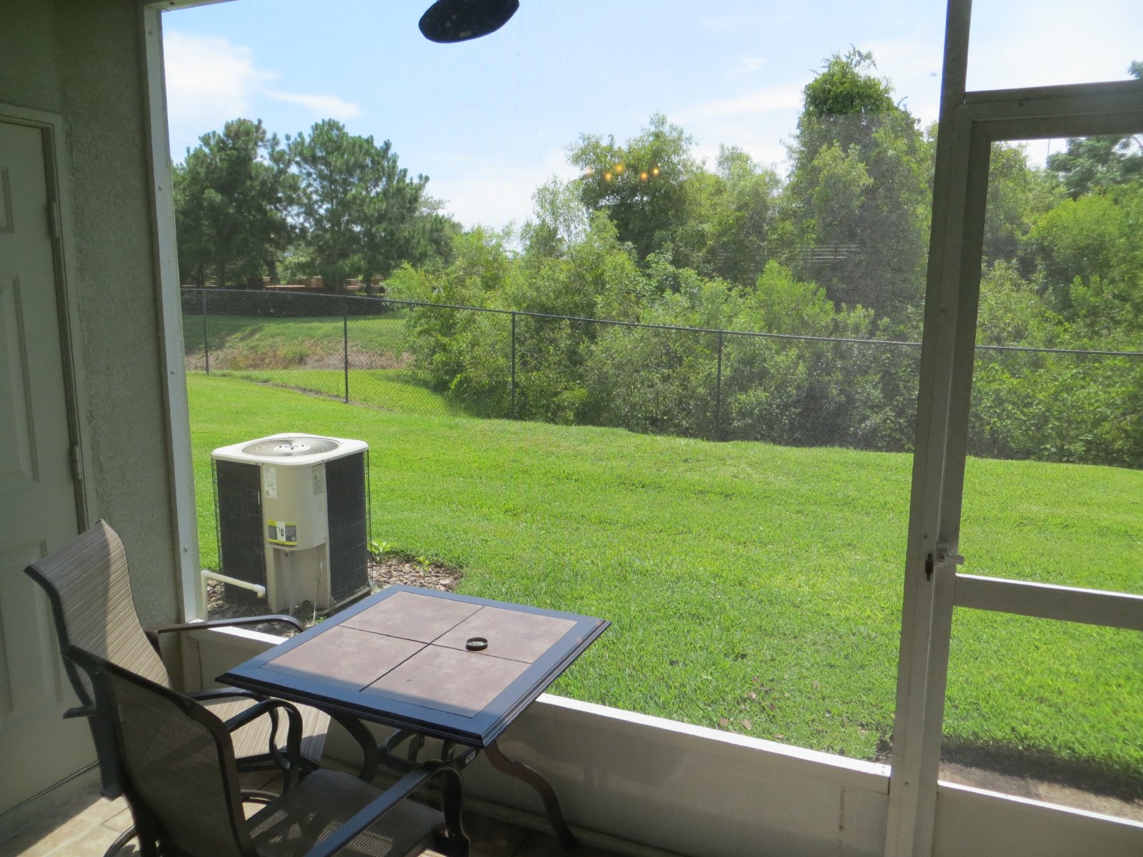 2/2.5 Rental Townhome In Gated Valhalla property image