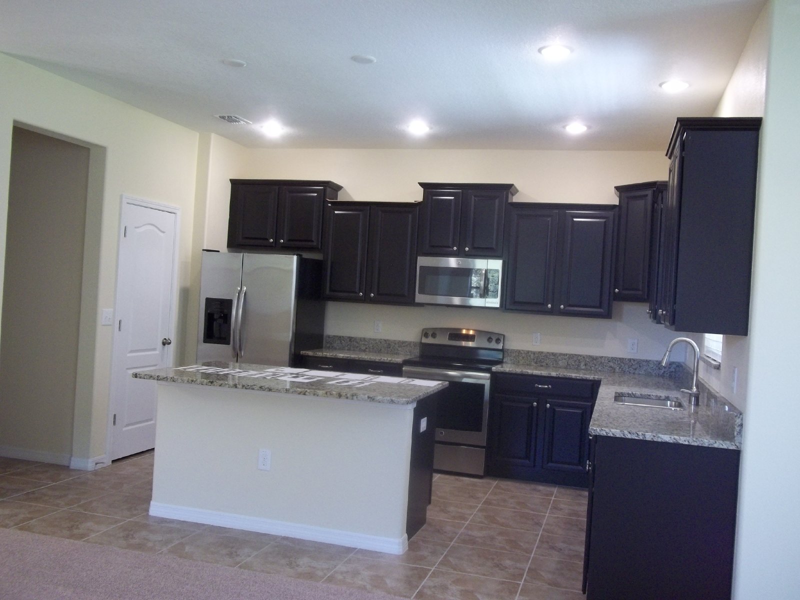 AWESOME BRAND NEW property image