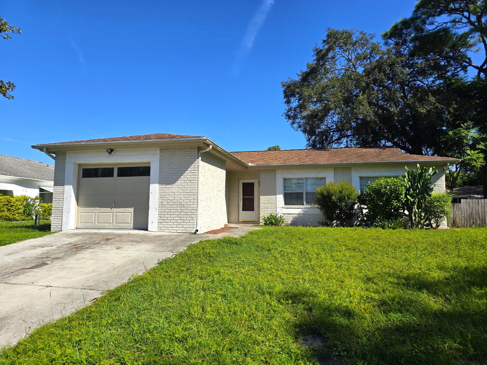 3/1.5/1 Beacon Woods In Hudson, FL Available Now! property image