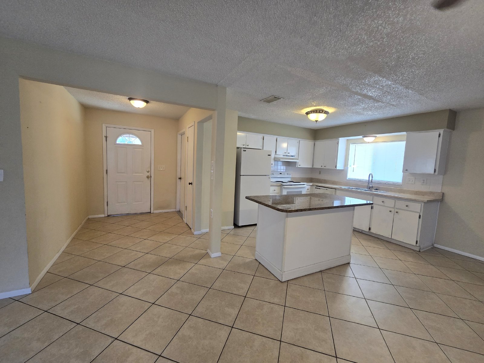 3/1.5/1 Beacon Woods In Hudson, FL Available Now! property image