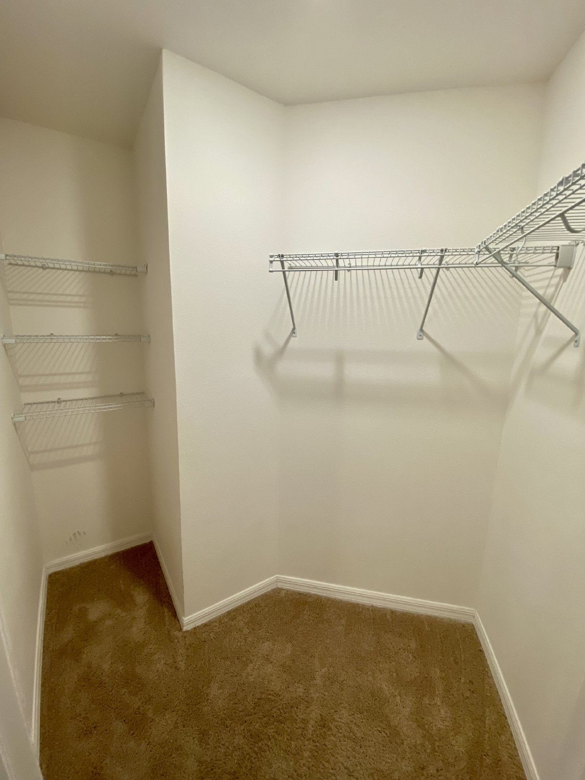 Beautiful 4 Bed 2.5 Bath Corner Lot Gate Community Home For Rent!!! property image