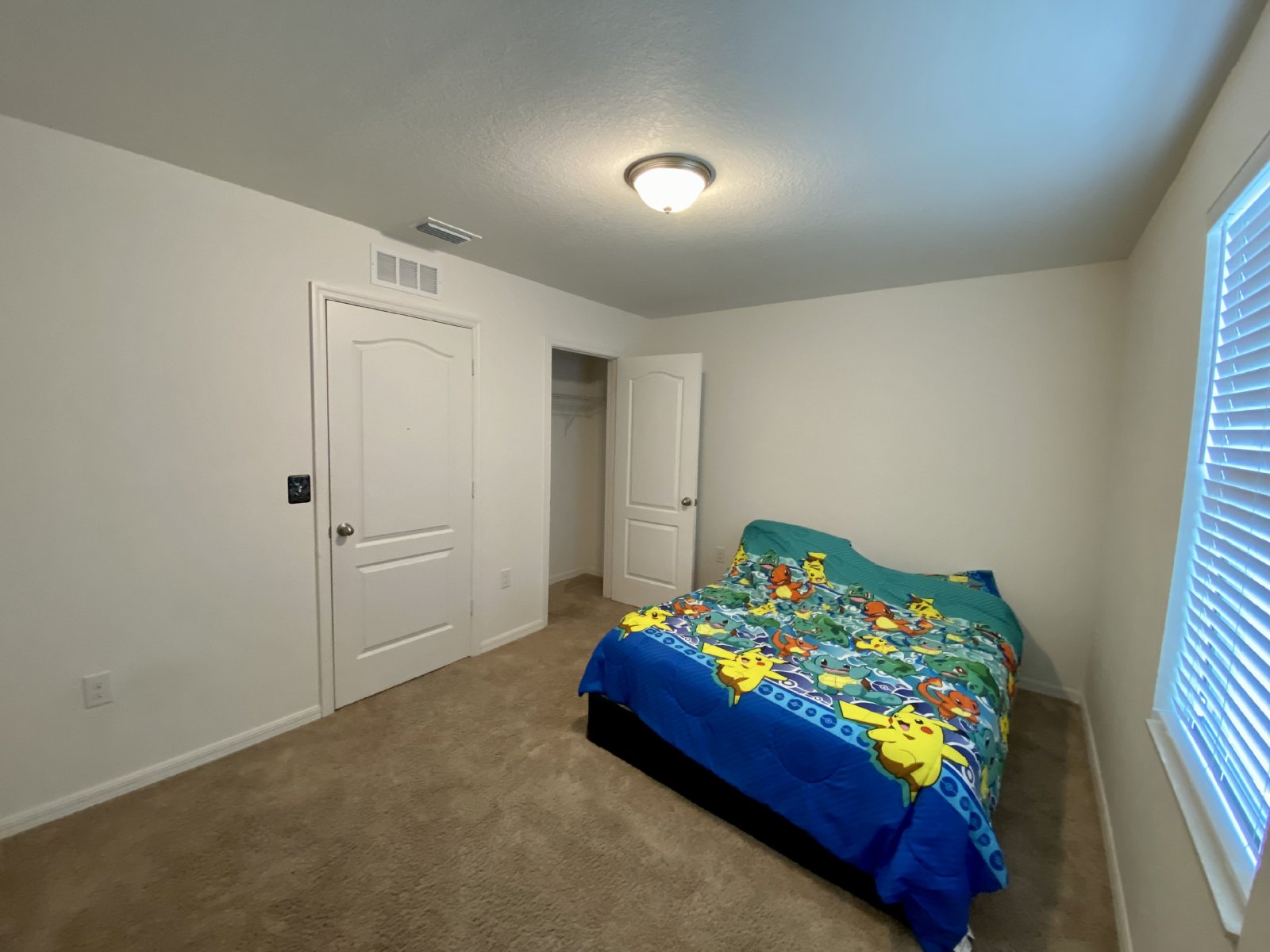 Beautiful 4 Bed 2.5 Bath Corner Lot Gate Community Home For Rent!!! property image