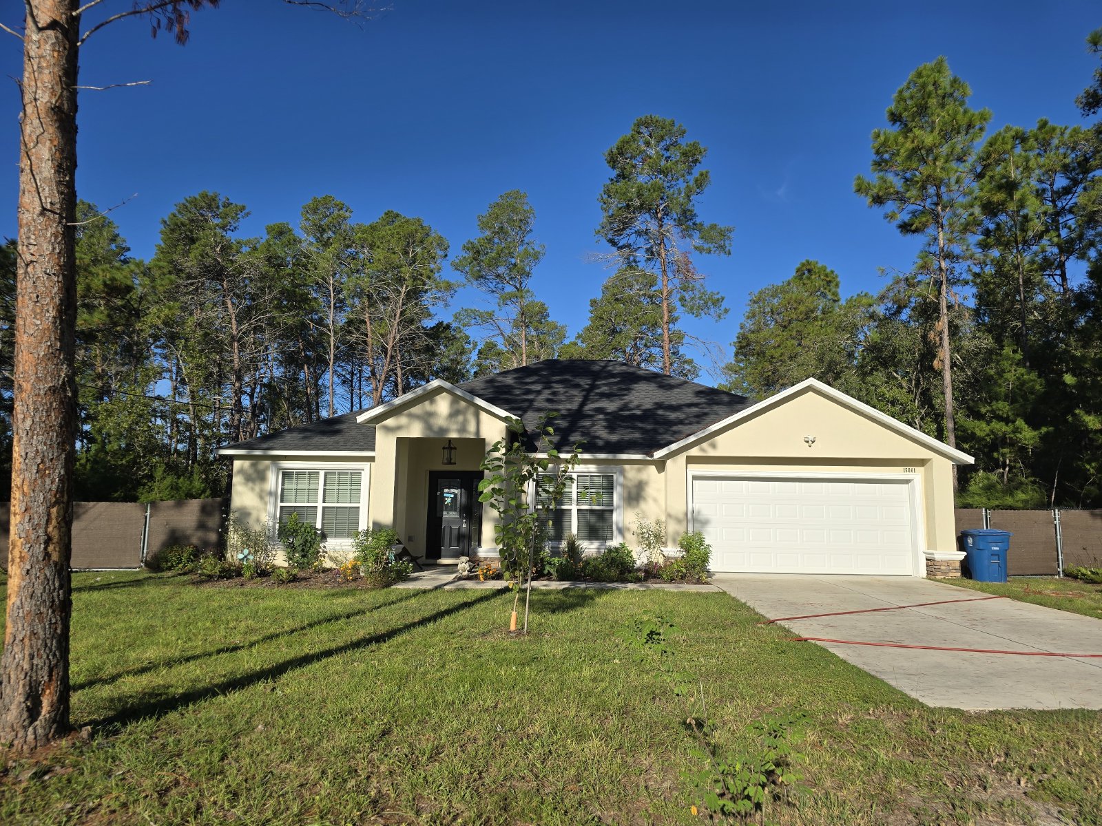 Beautiful 3/2/2 In Royal Highlands property image
