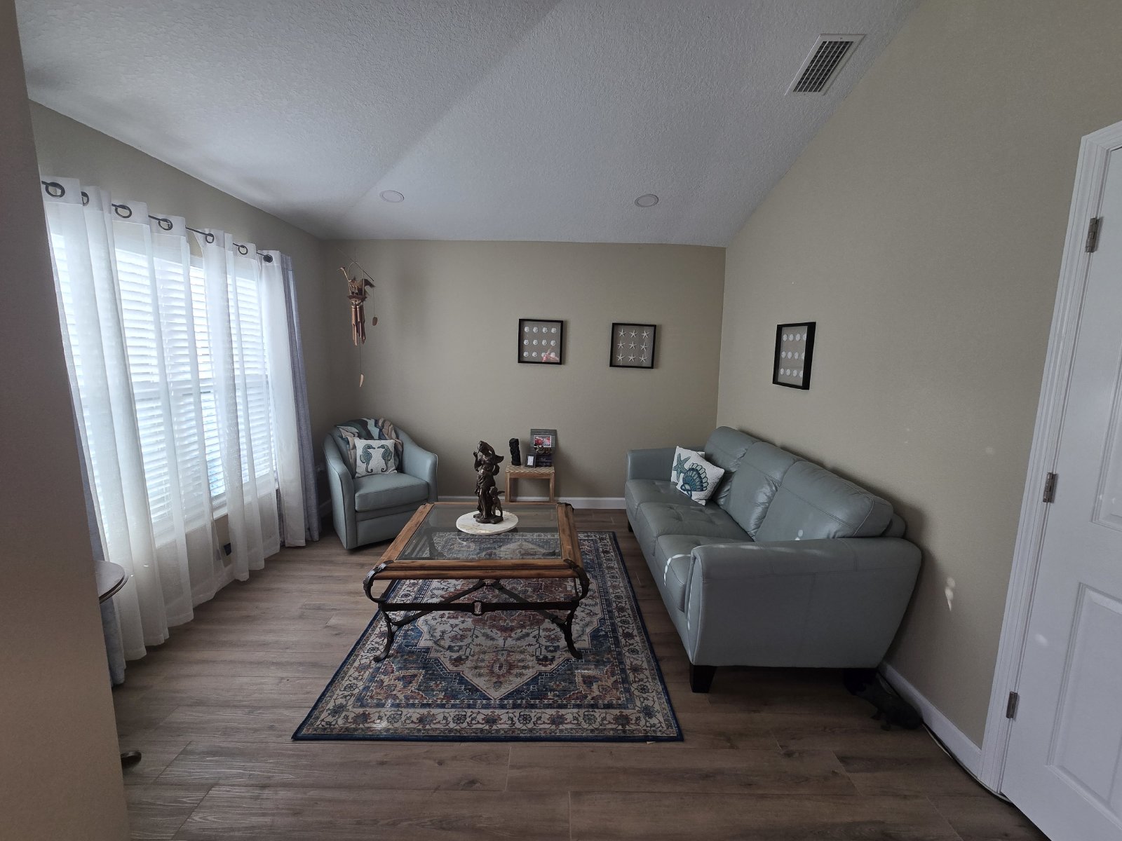 Beautiful 3/2/2 In Royal Highlands property image