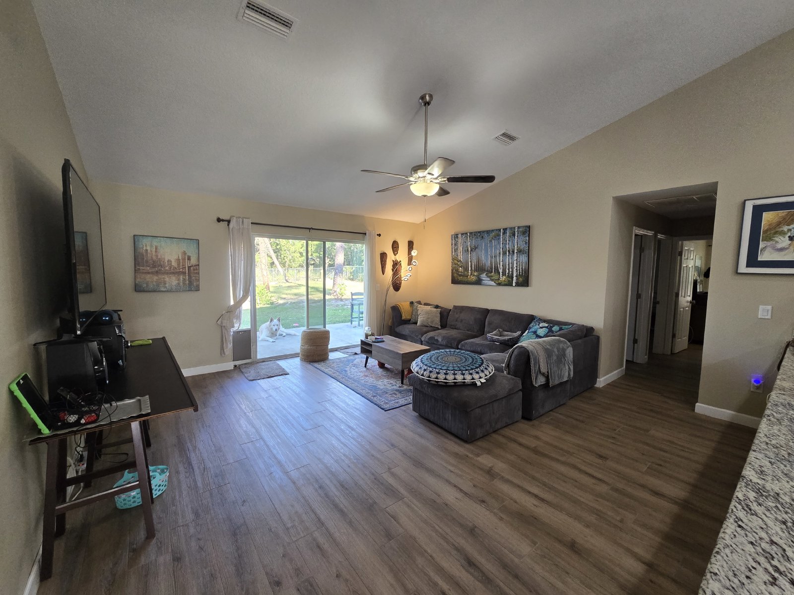 Beautiful 3/2/2 In Royal Highlands property image