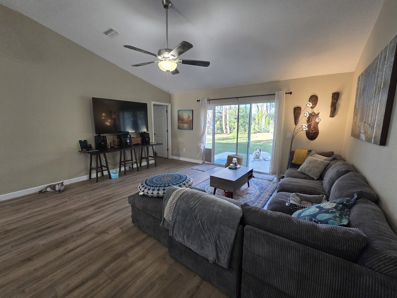 Beautiful 3/2/2 In Royal Highlands property image