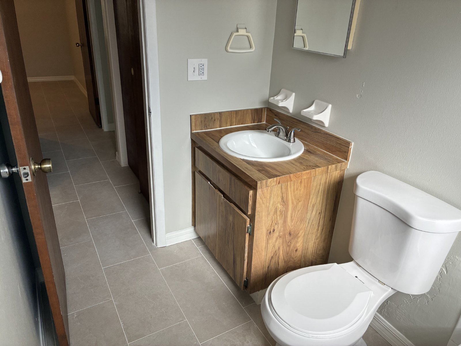 2 Bedroom/1 Bathroom property image