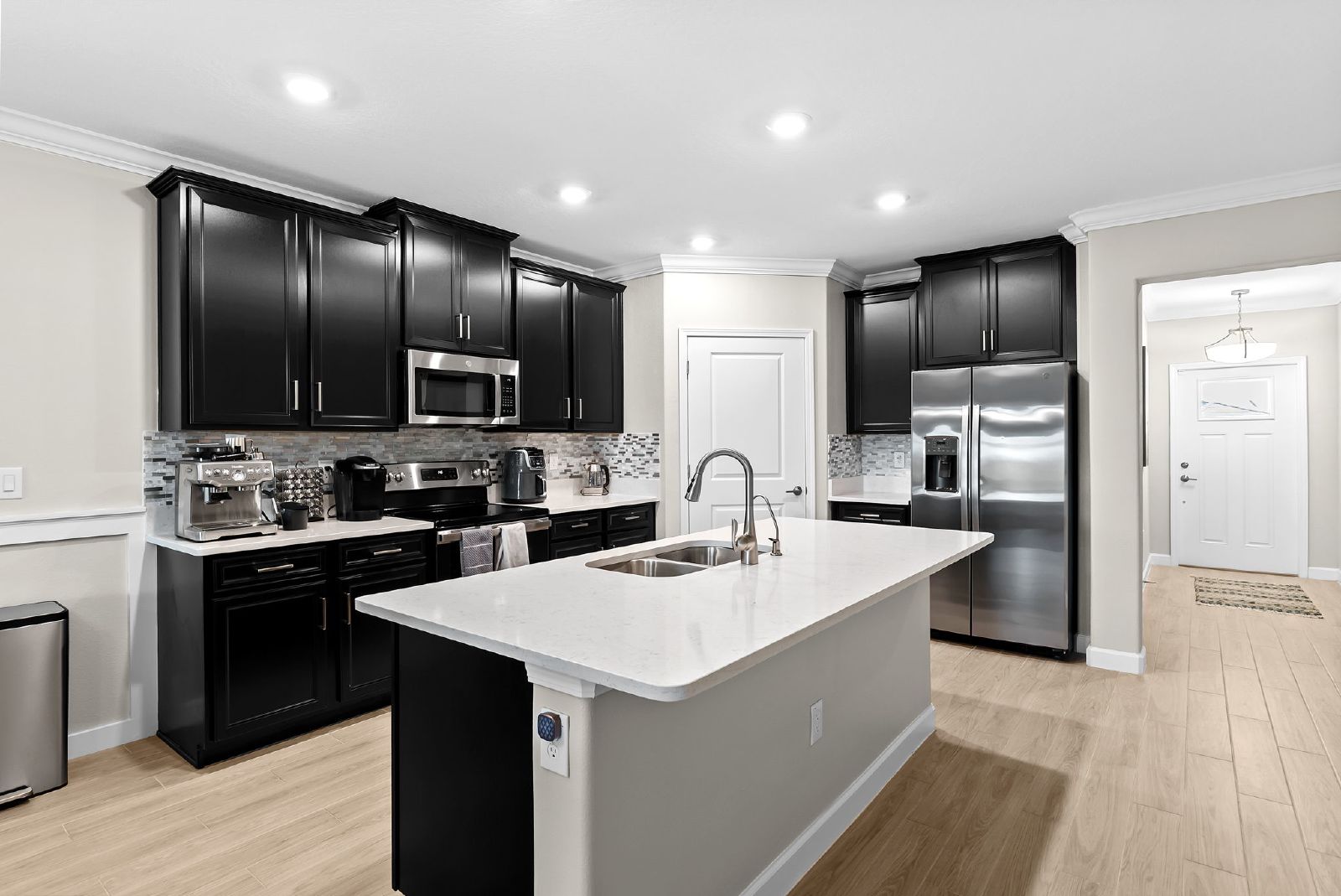 Gated Active Adult 2 Bed 2 Bath Villa Available For RENT!!!!! property image