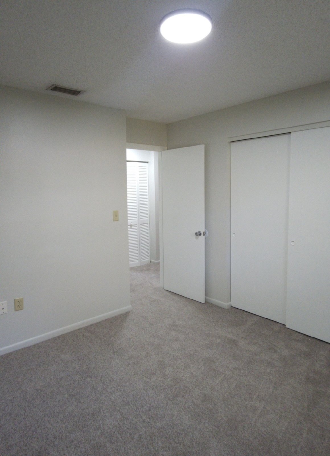 2 Bedroom 1 Bathroom property image